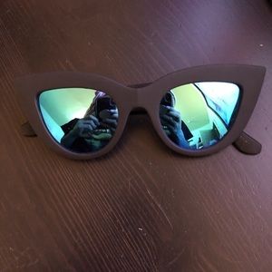 Women’s sunglasses